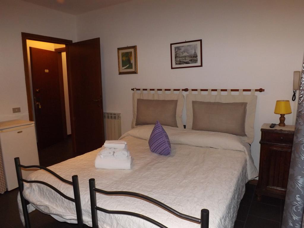 Holiday Matteotti Montecatini Terme Zimmer foto