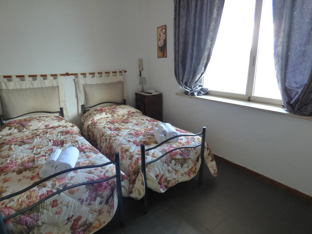 Holiday Matteotti Montecatini Terme Exterior foto